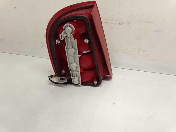 FEU ARRIERE DROIT SKODA FABIA 2005+ HATCHBACK - Vue 2